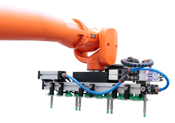 Robotic arm packaging machinery